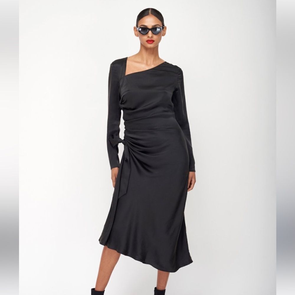 Equipment Annalise Black Silk Asymmetrical Midi Dress | Size 8